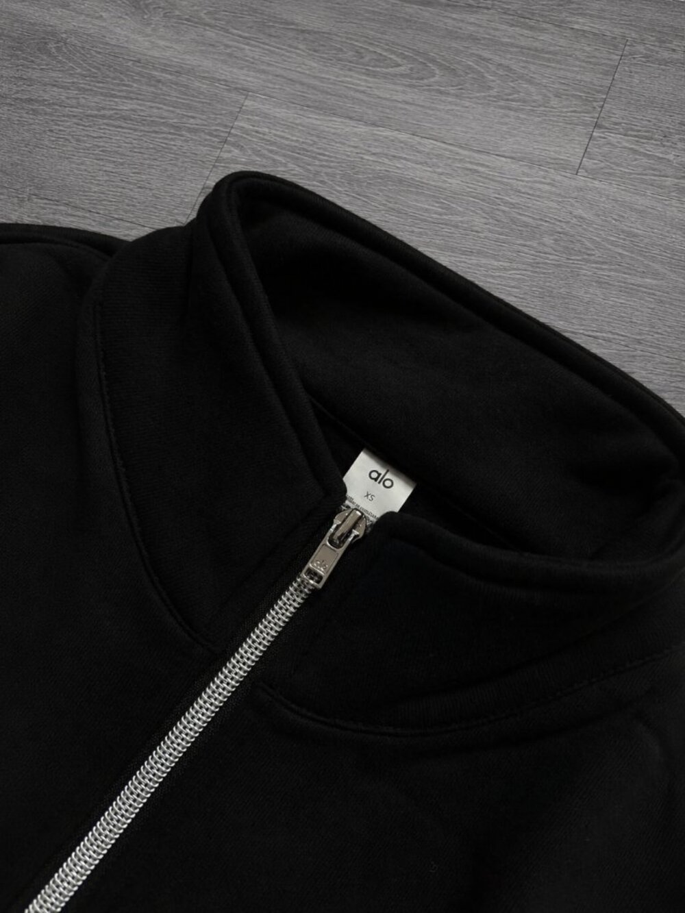 ALO Yoga Accolade Black 1/4 Zip Pullover Sweatshirt - NWT - Picture 2 of 7